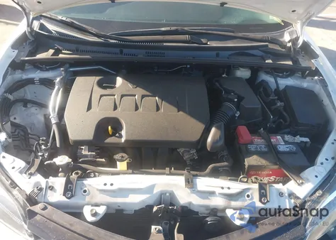 2017 Toyota Corolla Le z USA, uszkodzony, nr VIN 5YFBURHE8HP735697